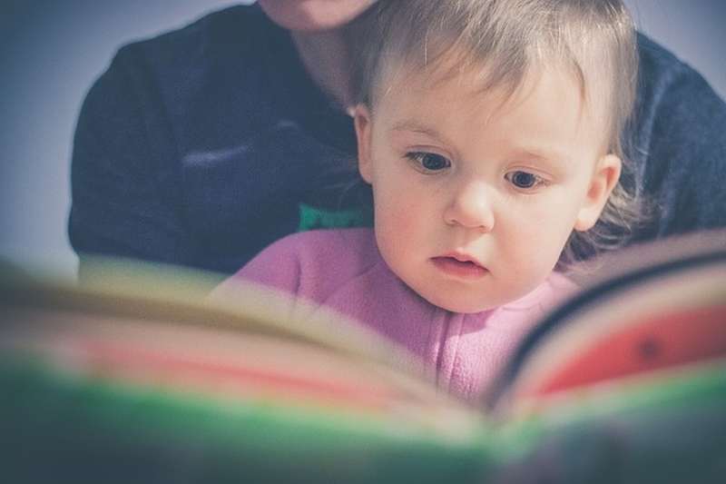 Osebna nota in udobje personalizirania otroška oblačila in odeje iz kakovostnih materialov